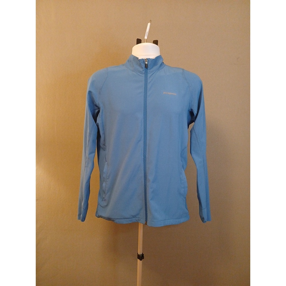 STYLISH ! Womans Medium Blue Patagonia full zip jacket